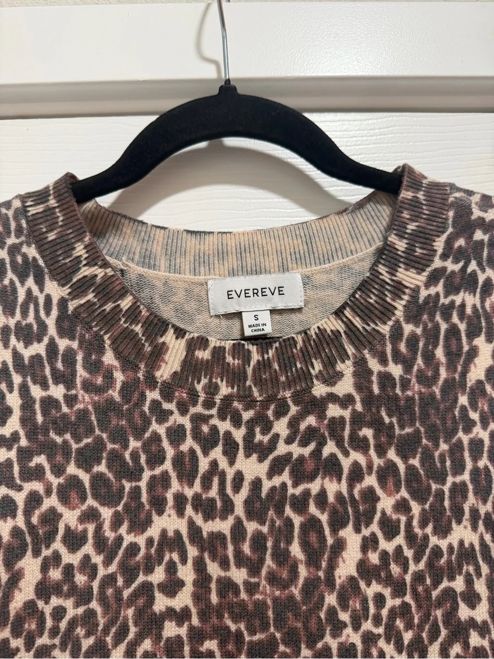 Evereve Brown Leopard Print Sleeveless sweater Top Size Small